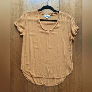 Anthropologie Cloth & Stone Carmel V Neck T shirt